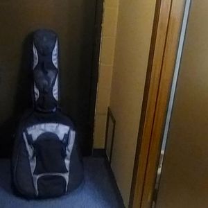 Levy guitar case with full back straps&extra strap